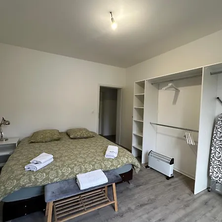 Apartment # Le 13 # Nouveau T3 Renove Au Calme Vue Sur Les Vosges *