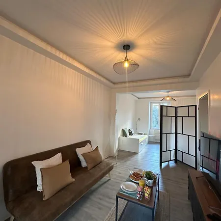 Apartment # Le 13 # Nouveau T3 Renove Au Calme Vue Sur Les Vosges